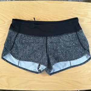 Lululemon Shorts - Black & White Pattern, great condition